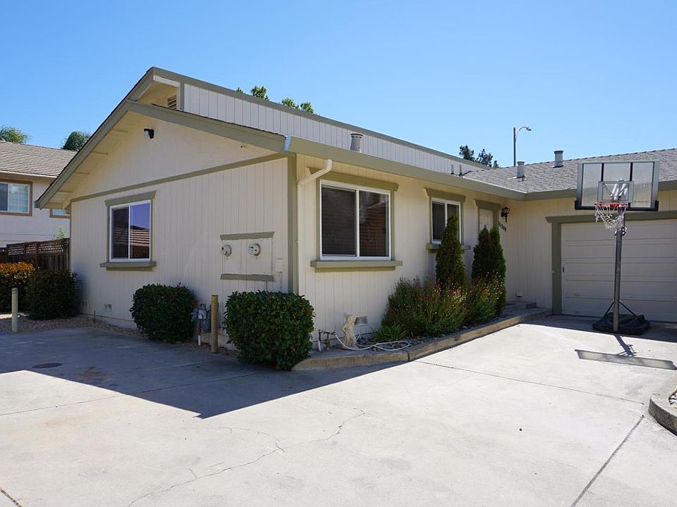 1st image of 15308 Calle Enrique