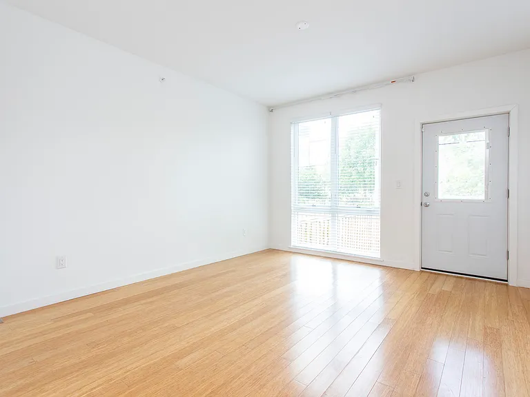 1519 Ogden St #1 — Photo 2
