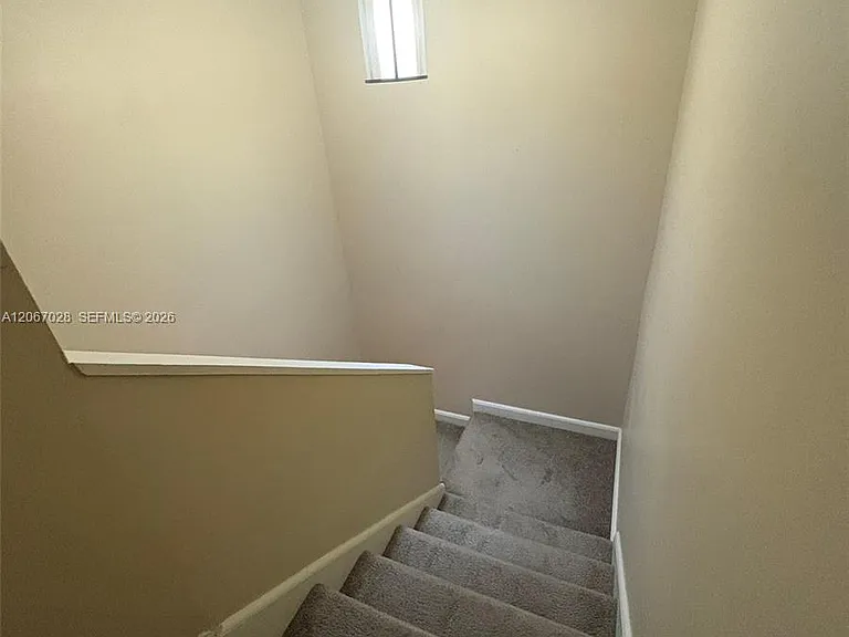233 SE 11th Ave #233 — Photo 22