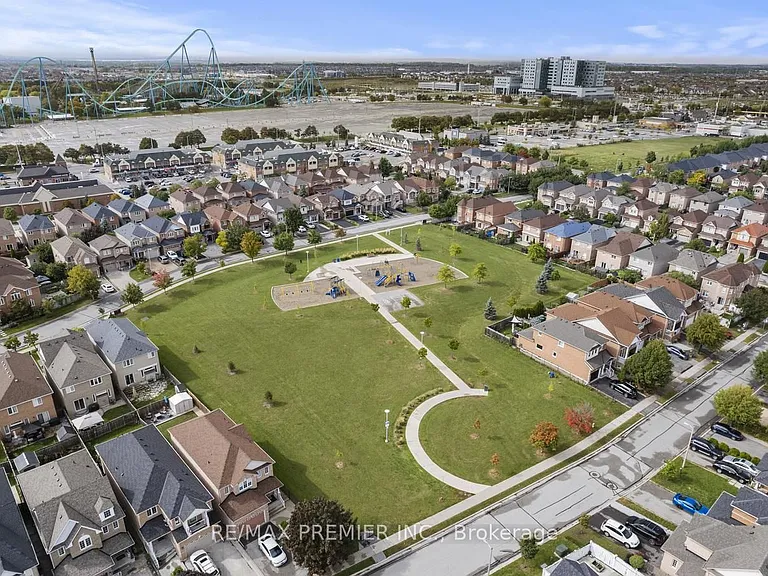 105 Kayla Cres #10 — Photo 45