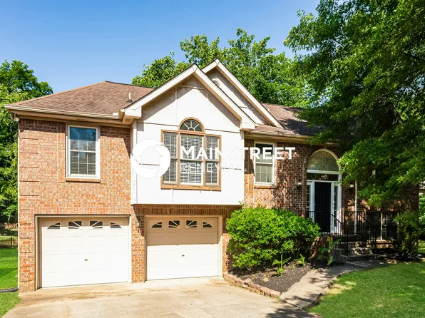 2208 S Ashford Ct, Nashville, TN 37214