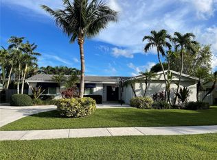 10540 SW 96th St, Miami, FL 33176