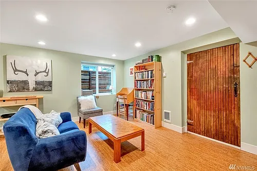 2828 14th Ave W Photo 1