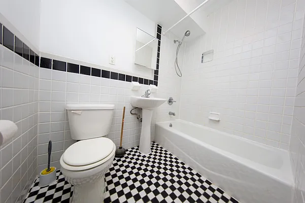 Rented by MNS | media 48