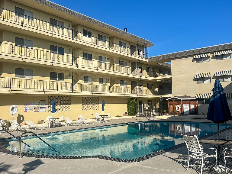 Quail Hill Apartments — Photo 22