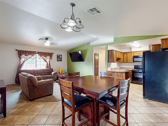 5th image of 569 S Bingham Dr