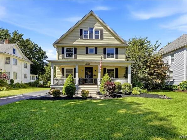 804 W Center St, Medina, NY 14103