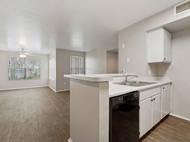 Glen Oaks Apartments