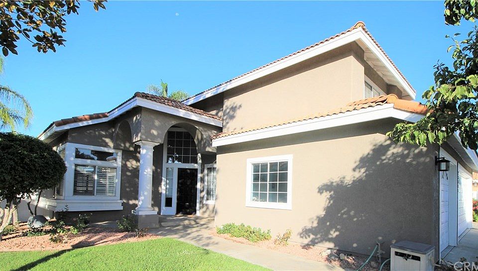 1st image of 23885 Corinth Dr