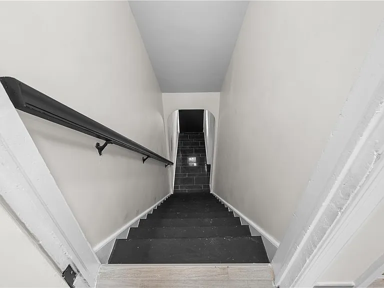 726 Seneca St #1 — Photo 44