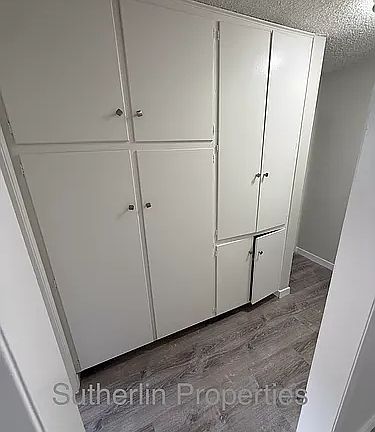 5th image of 129 S Violet Ave #107