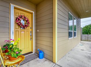 1120 NW Spring St UNIT J, Newport, OR 97365