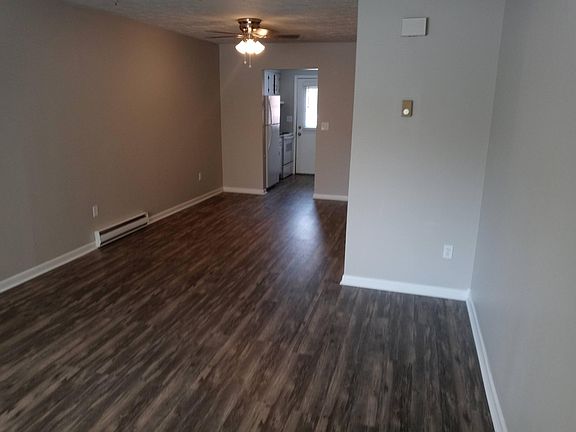 2nd image of 1141 Dunaway St #4