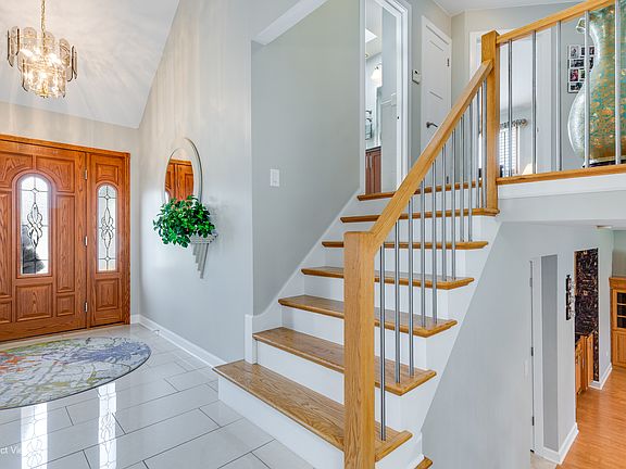 3rd image of 9033 Christina Dr