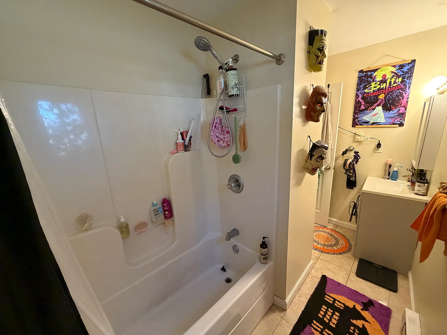 1 bed, 845 sqft, $1,700 — Photo 4