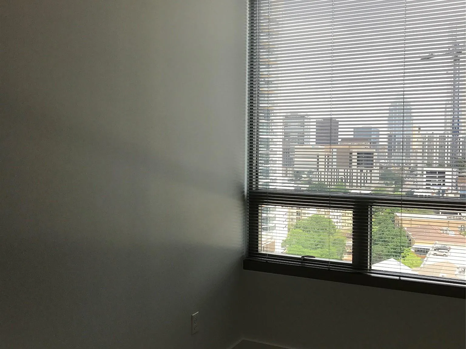 1 bed, 1.0 bath, 565 sqft, $2,100 — Photo 4