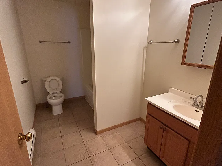 1410 N Kennedy Dr #B — Photo 4