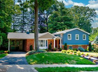 9913 Colony Rd, Fairfax, VA 22030