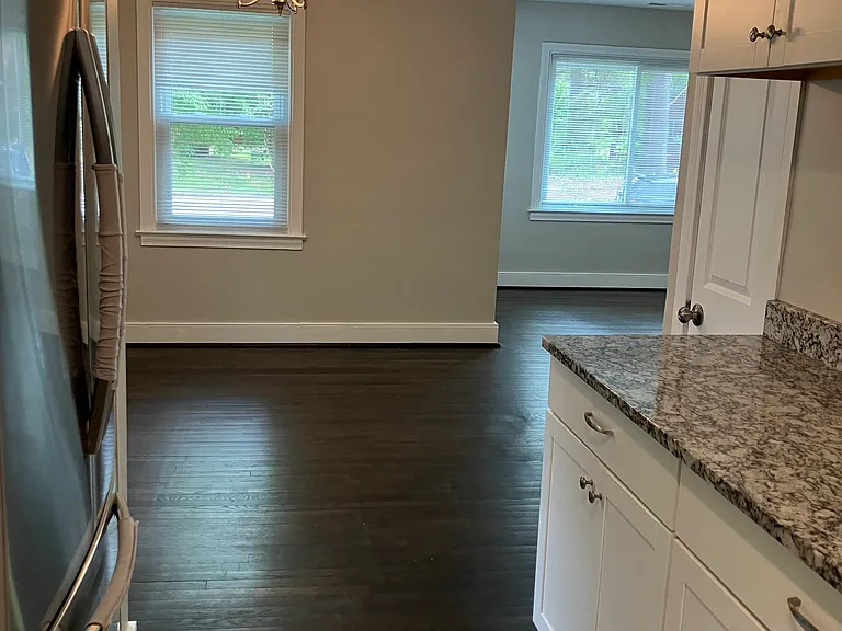 915 Hampton Rd — Photo 6