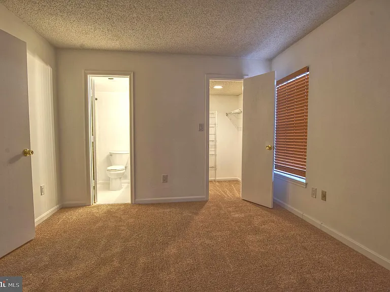 1007 Fallcrest Ct #4-104 — Photo 10