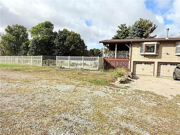 2nd image of 4018 Cleveland Rd E