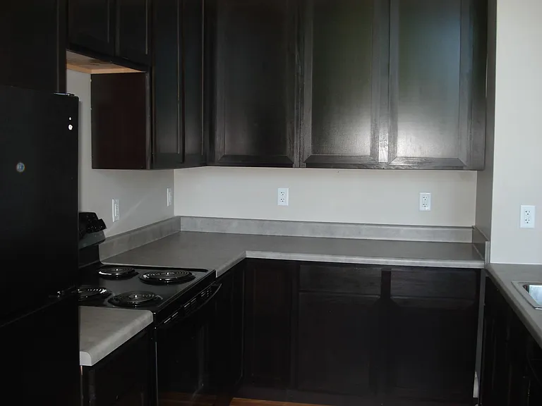 308 E Corning St — Photo 63