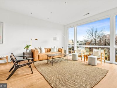 625 5th St NE #2, Washington, DC, 20002
