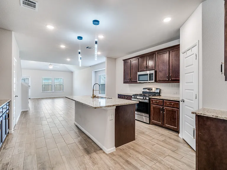 14149 Danesadale Dr — Photo 5