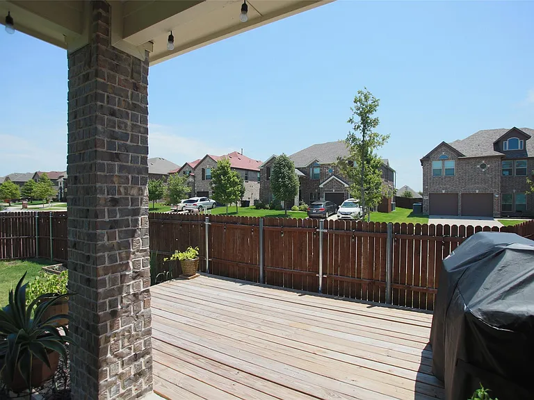 12558 Princess Dr — Photo 14