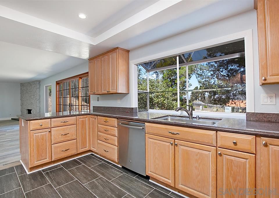 1st image of 1084 Nugent Ct