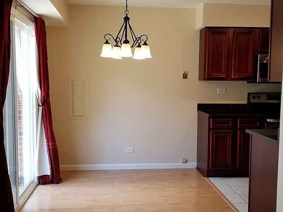 4th image of 2204 Brittany Ct