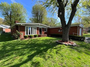 805 Willoway Ave, East Alton, IL