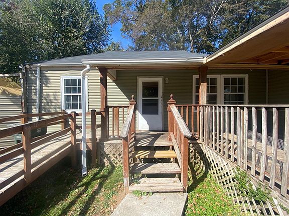 2nd image of 734 Henderson Dr