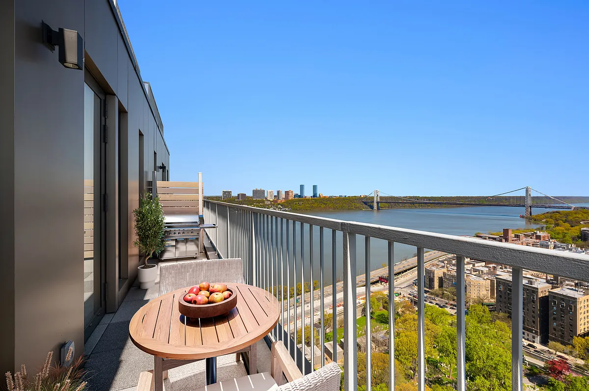 Building Photo - 620 W 153rd St #2