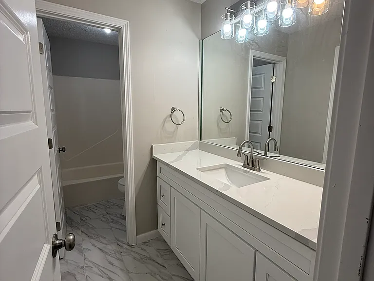 6221 Hibiscus Ave — Photo 8