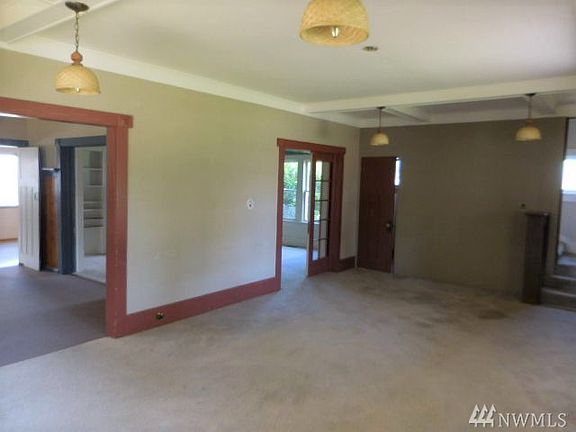 5th image of 43 Willow Ln
