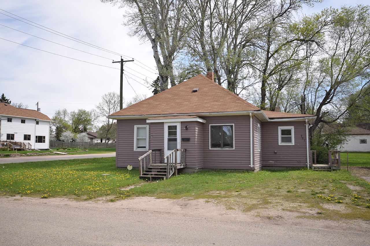 721 4th Ave E, Sisseton, SD 57262 Zillow