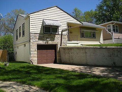 1st image of 3240 Pierce St