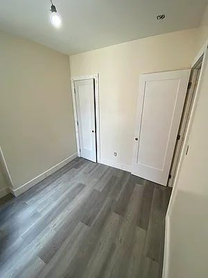 Rented by Sapphire Realty Holdings LLC | media 6