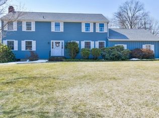 5 Saddle Ridge Rd, Wilton, CT 06897