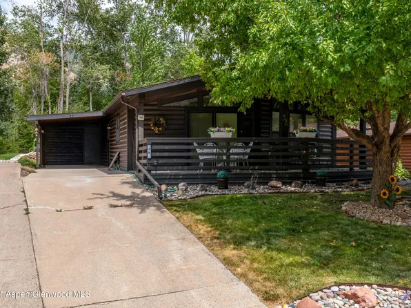 125 Center Dr Trailer 38, Glenwood Springs, CO 81601