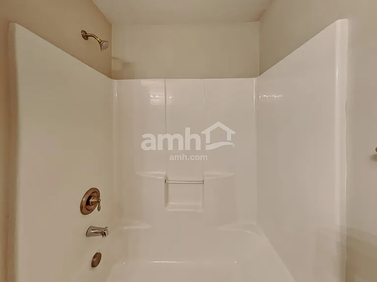 227 Mott Rd — Photo 20