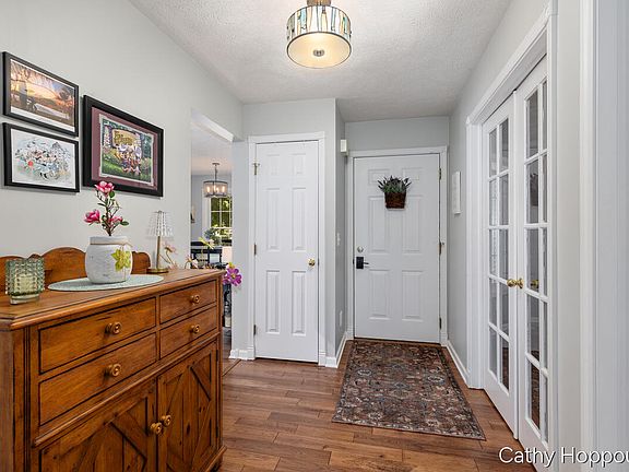 5th image of 6733 Beechwood Dr