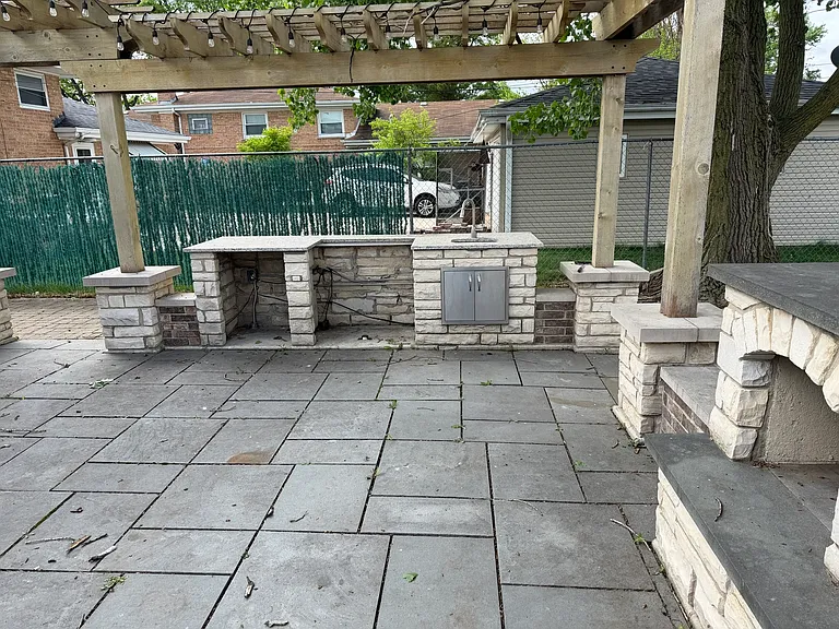 8908 Ozark Ave — Photo 23