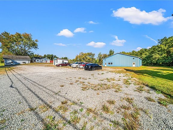 4th image of 5309 N Ridge Rd E