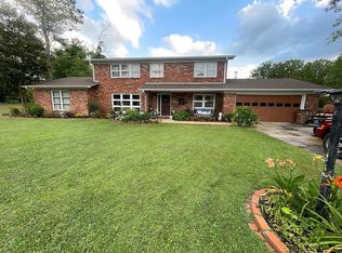 2423 Crestview Dr SE, Decatur, AL 35601