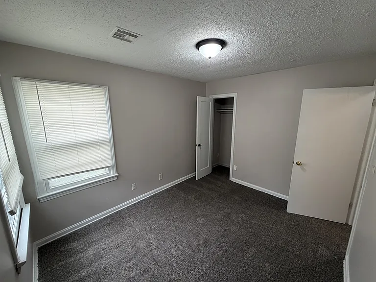 2126 N Minnesota Ave — Photo 7