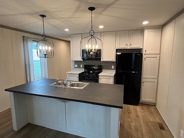 Cottonwood Cove — Photo 10