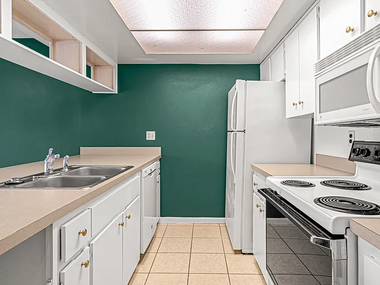 5840 Peregrine Ave #AVE2-AVE2-25 — Photo 12