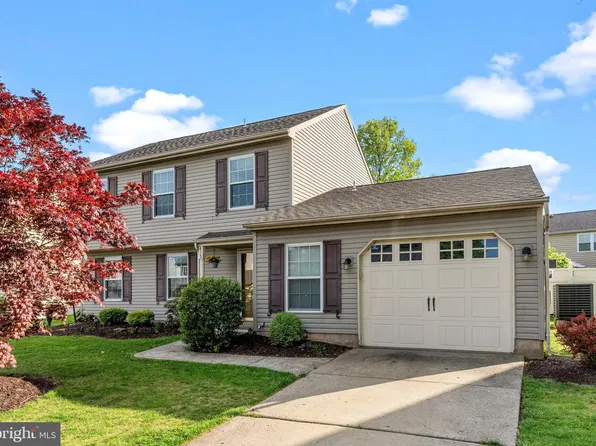 415 Federal Ln, Yardley, PA 19067